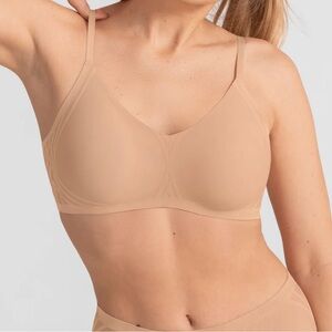 NEW Honeylove Silhouette Bra XL